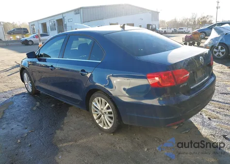 2013 Volkswagen Jetta 2.0L Tdi from USA, damaged, VIN 3VW3L7AJ2DM270125